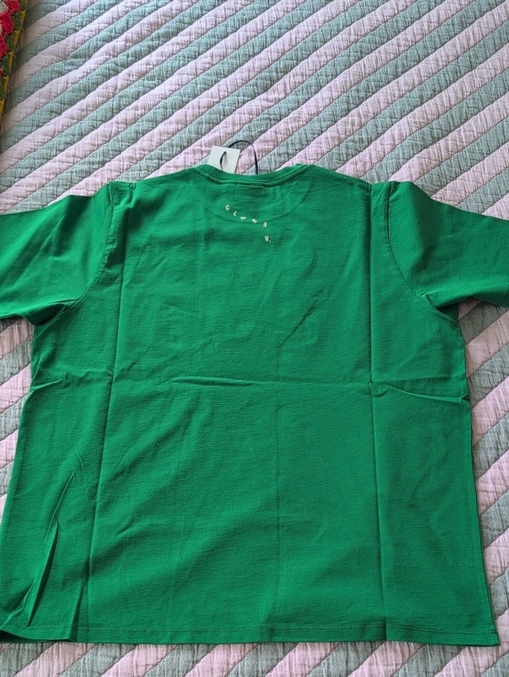 Clare V Original Oui Tee - Picture 4 of 4